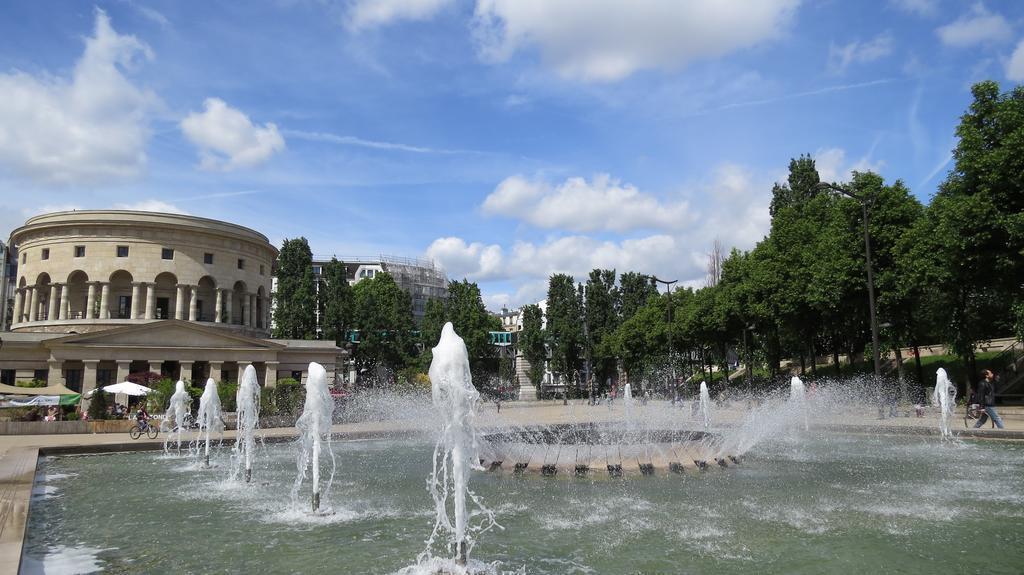 Hotel De Bellevue Paris Gare Du Nord Bagian luar foto